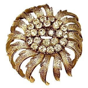 CORO PEGASUS brooch Rhinestone Chrysanthemum Flower